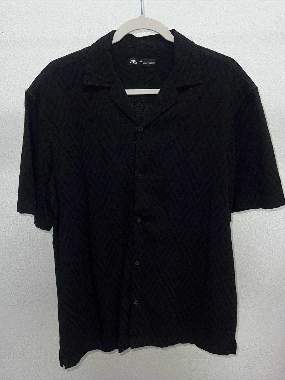 Zara Black Short-Sleeve Textured Button-Down Shirt